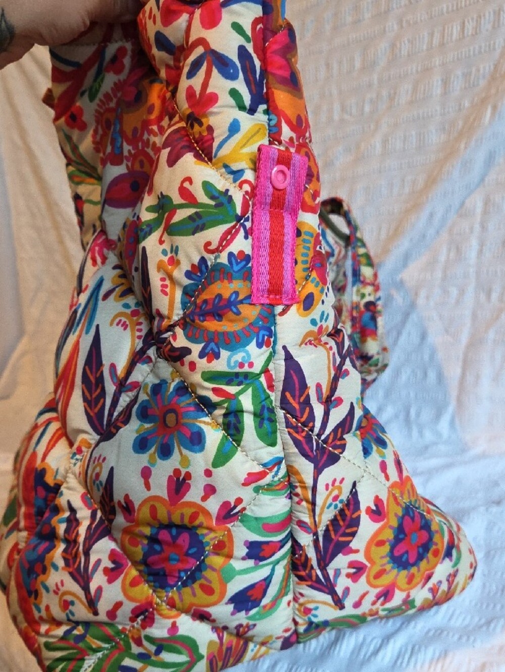 🌸 Natural Life Puffy Weekender Bag – Rainbow Cream Floral 🌸 - Picture 5 of 8